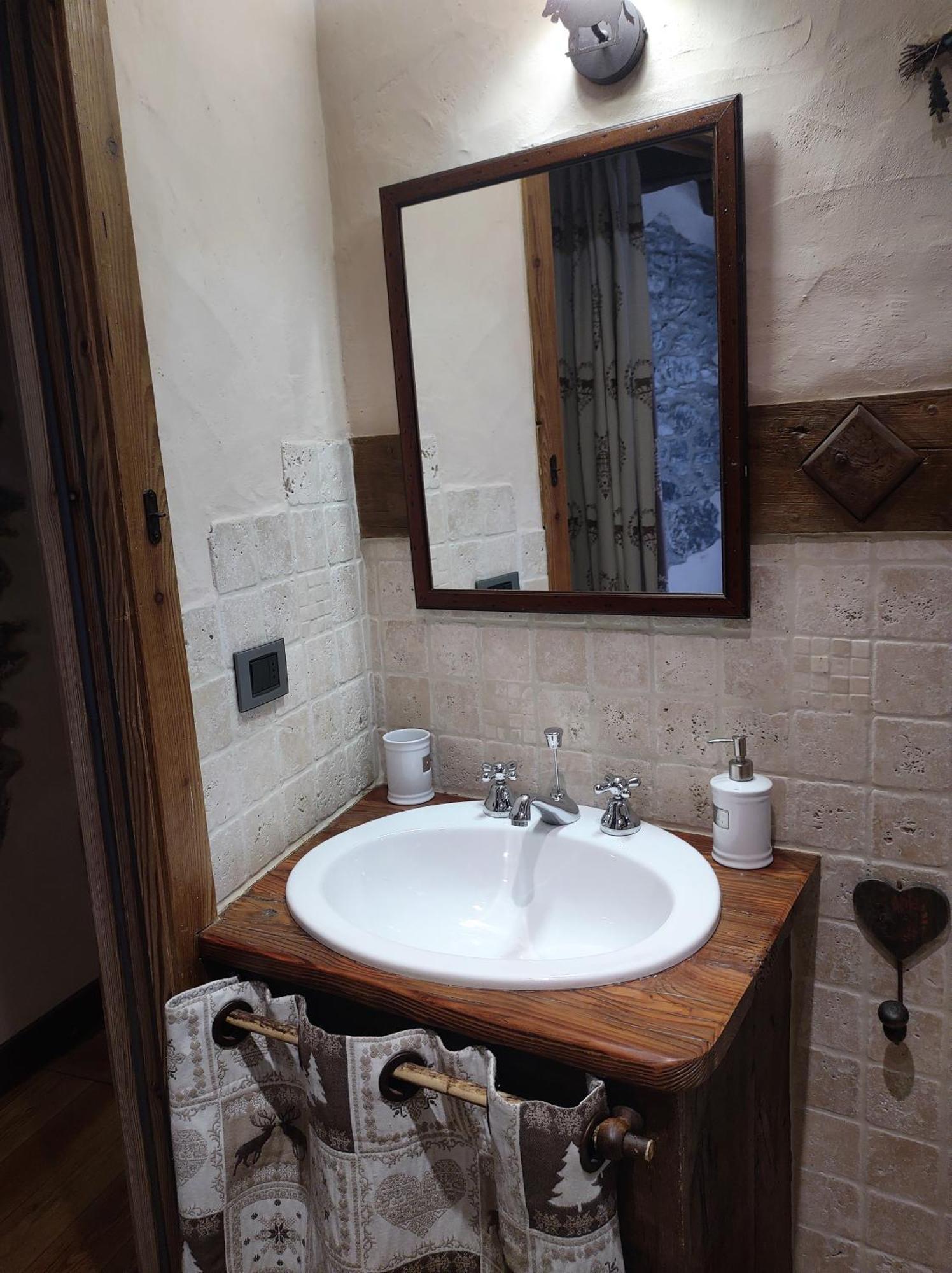 Le Petit Chateau De Vetan Cir 0023 Сен-Пиер Екстериор снимка