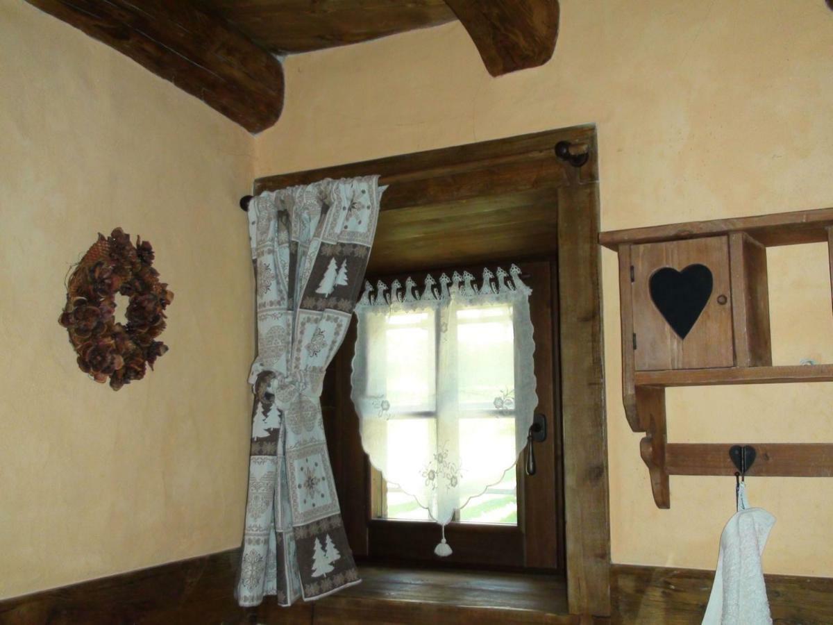 Le Petit Chateau De Vetan Cir 0023 Сен-Пиер Екстериор снимка